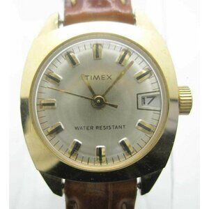Women's Vintage Timex Water Resistant Analog Date 27mm Dial Watch (C426)